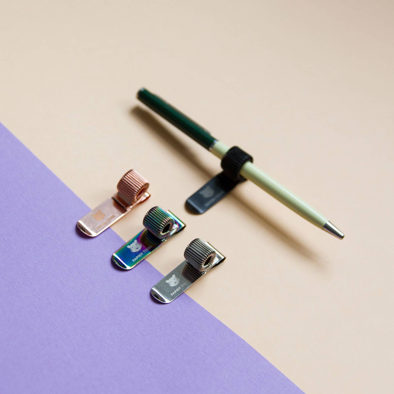 CLIP PEN HOLDER // SILVER