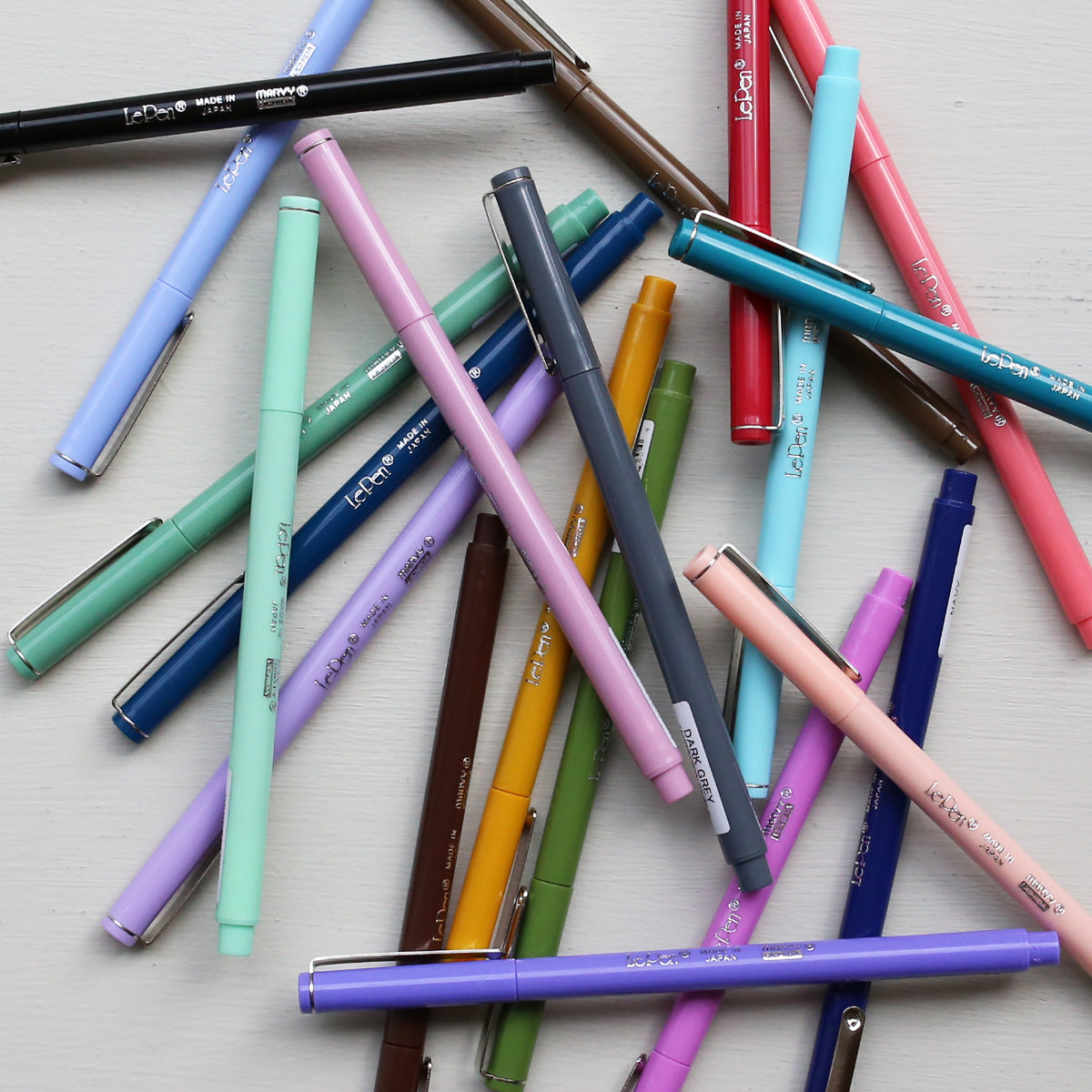 LE PEN FINELINER // DARK GREY