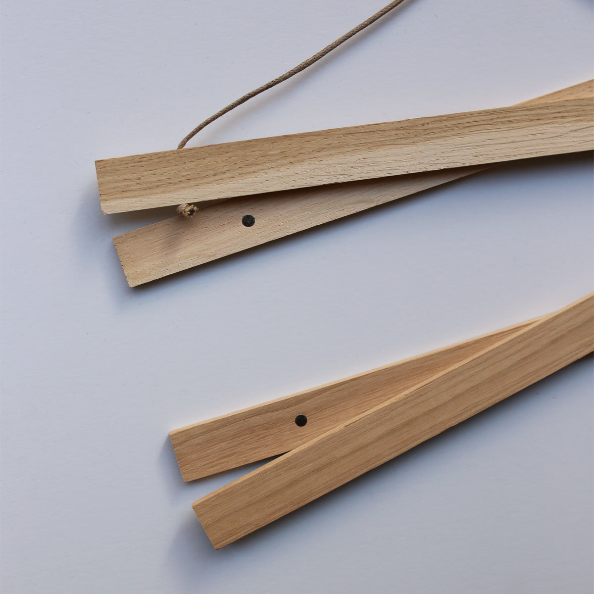 MAGNET OAK WOOD FRAME // 31 CM