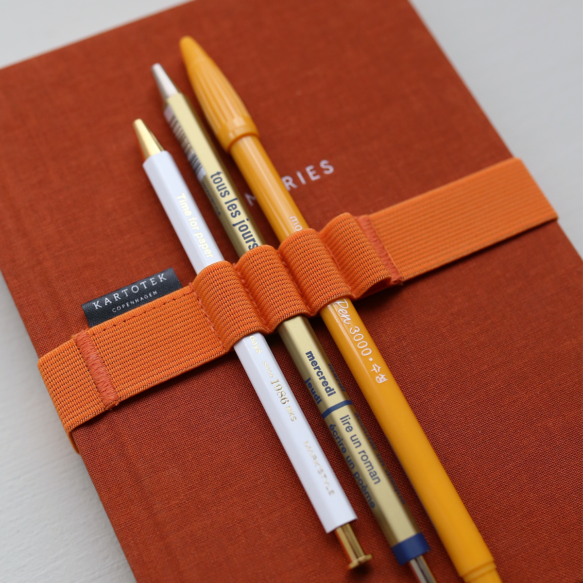 PEN STRAP A5 // ORANGE RED