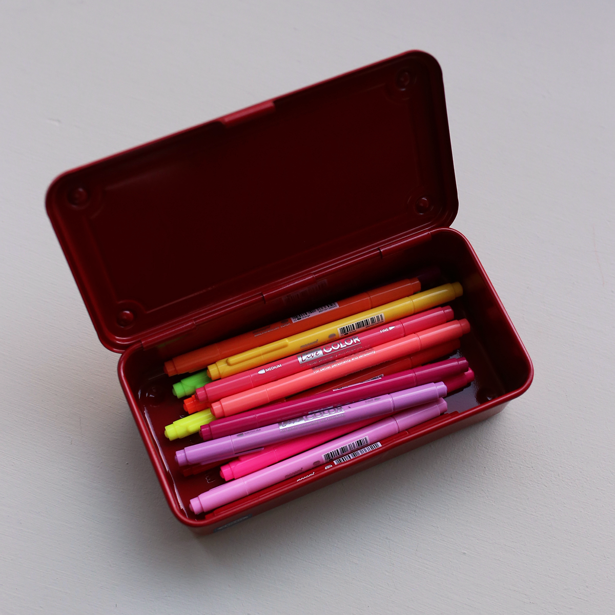 T-190 STEEL TOOL BOX // RED