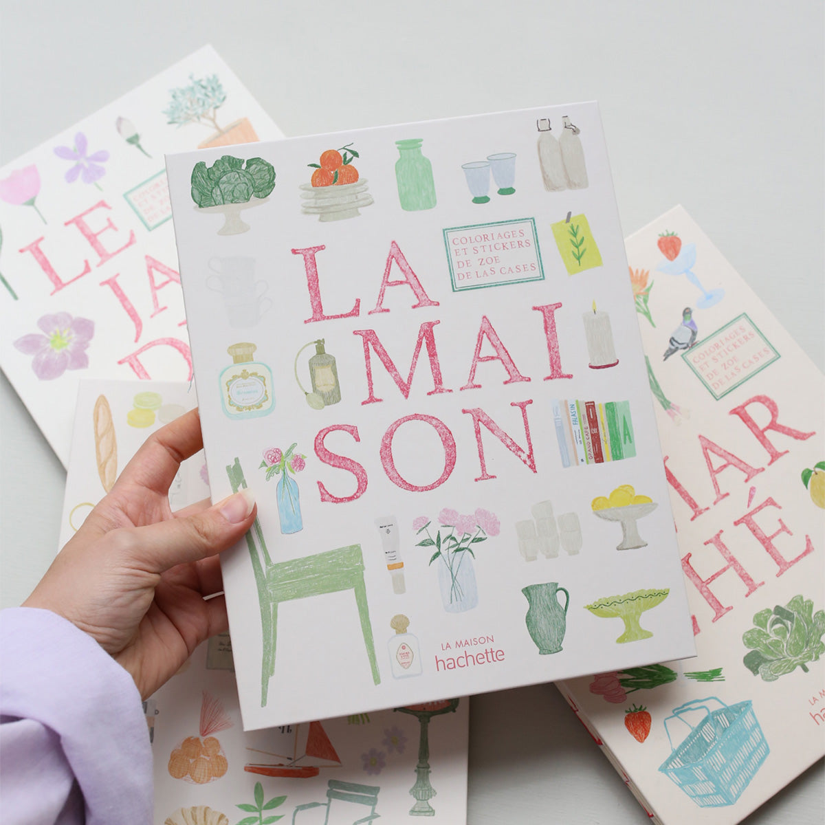 COLOURING AND STICKER BOOK // LA MAISON