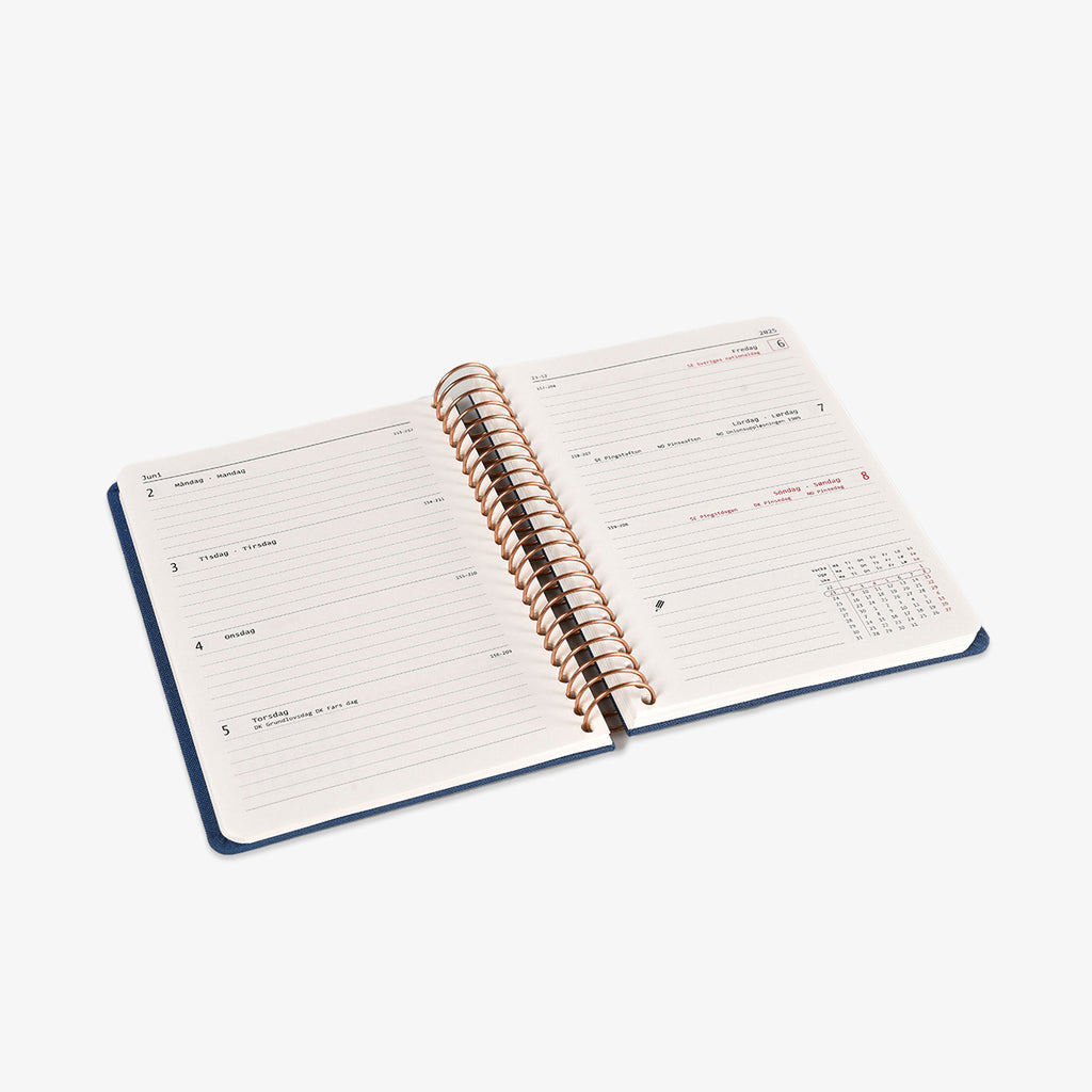 KOZO SPIRAL-BOUND CALENDAR 2027 A6 (DANISH) // NAVY