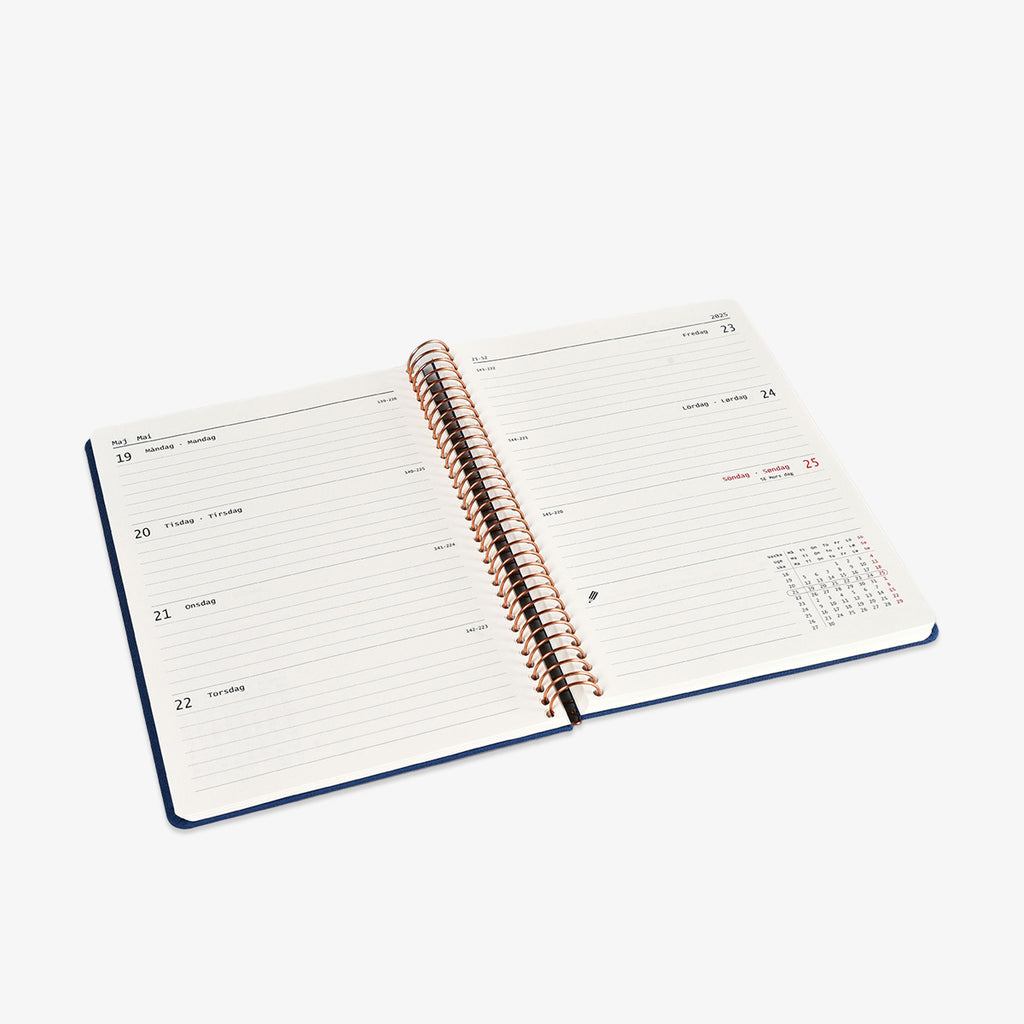 KOZO SPIRAL-BOUND CALENDAR 2027 A5 (DANISH) // BLACK