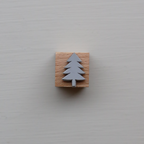 STEMPEL // FYRRETRÆ