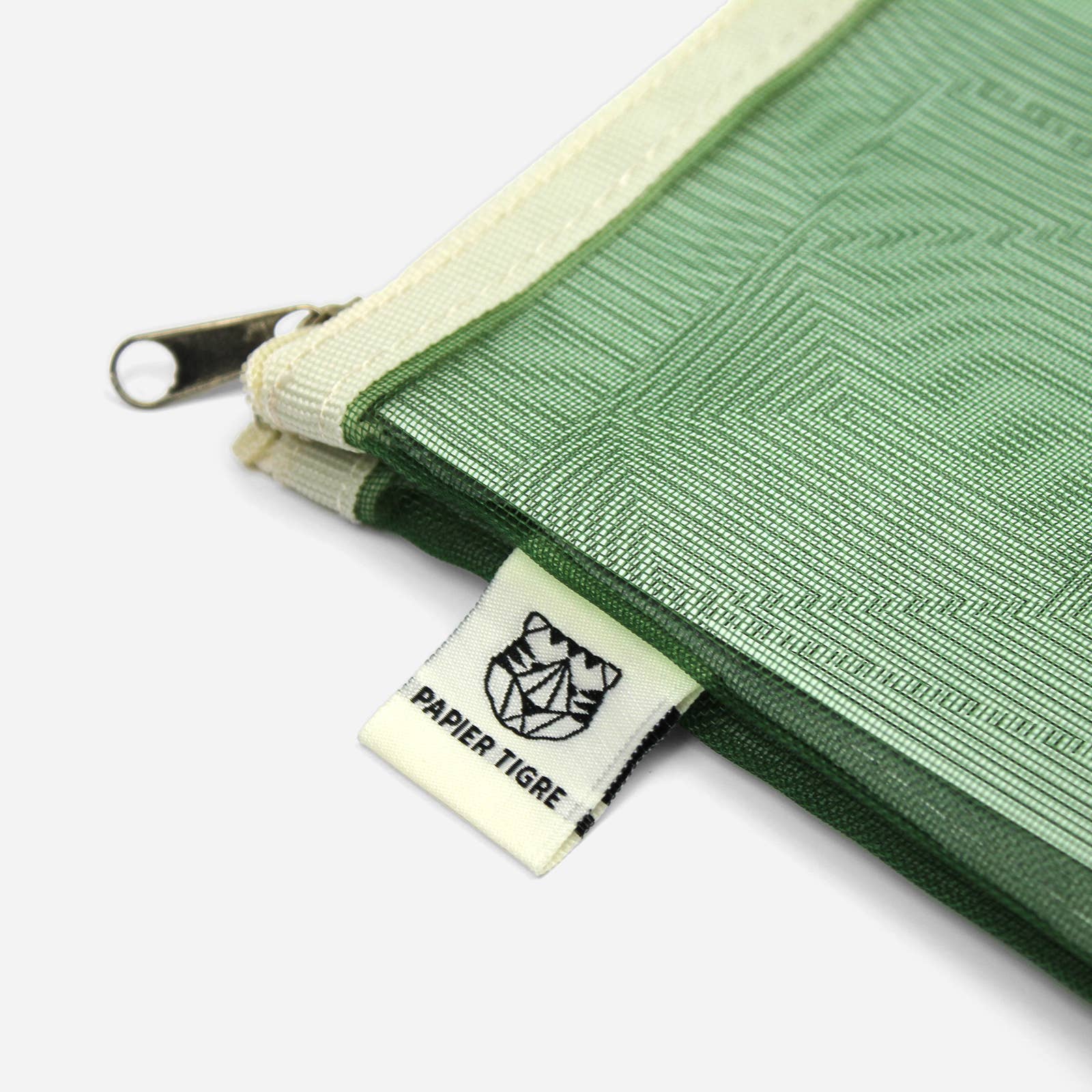 MESH POUCH M // SAND & FORREST GREEN