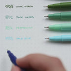 LE PEN FINELINER // NAVY