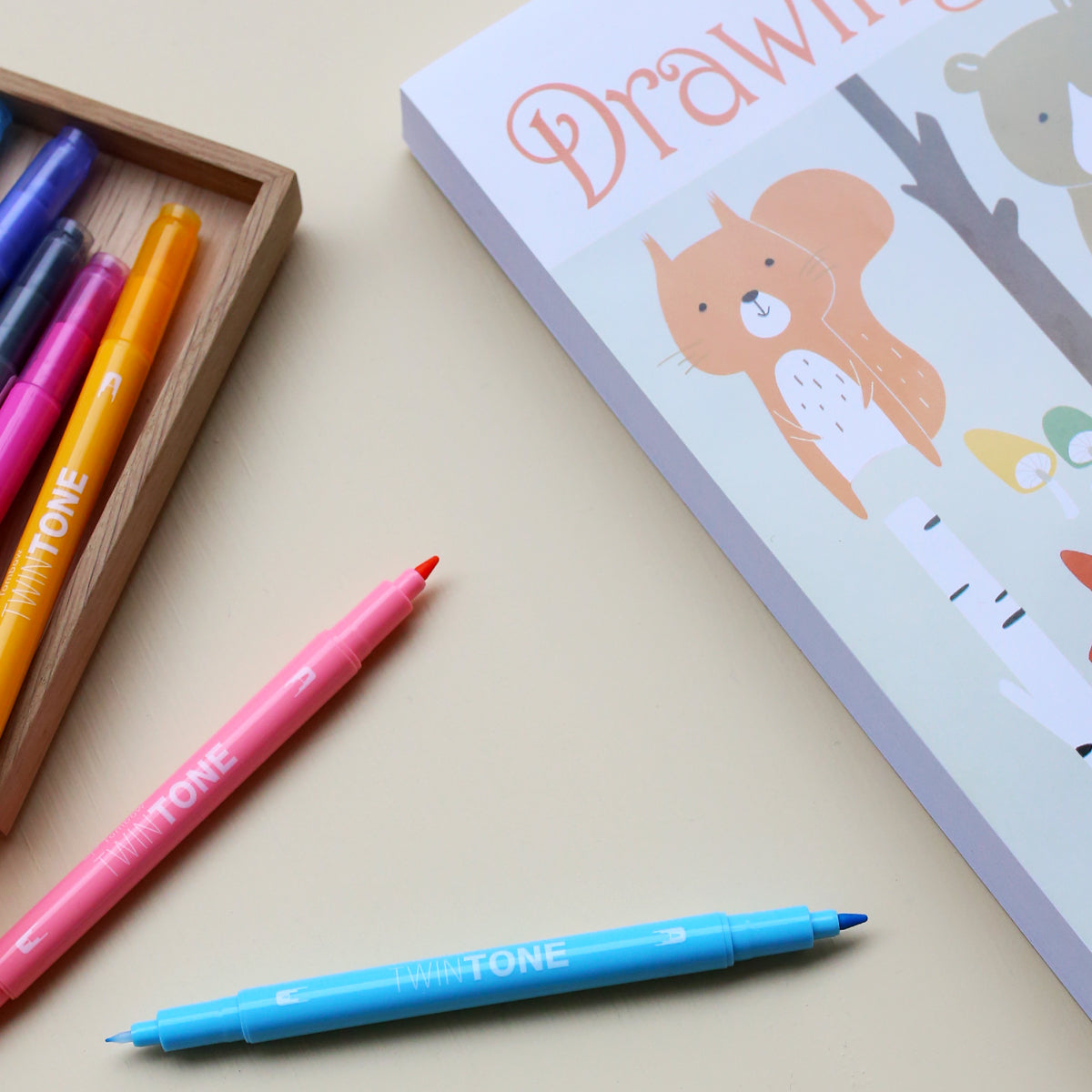 DRAWING PAD // 150 PAGES