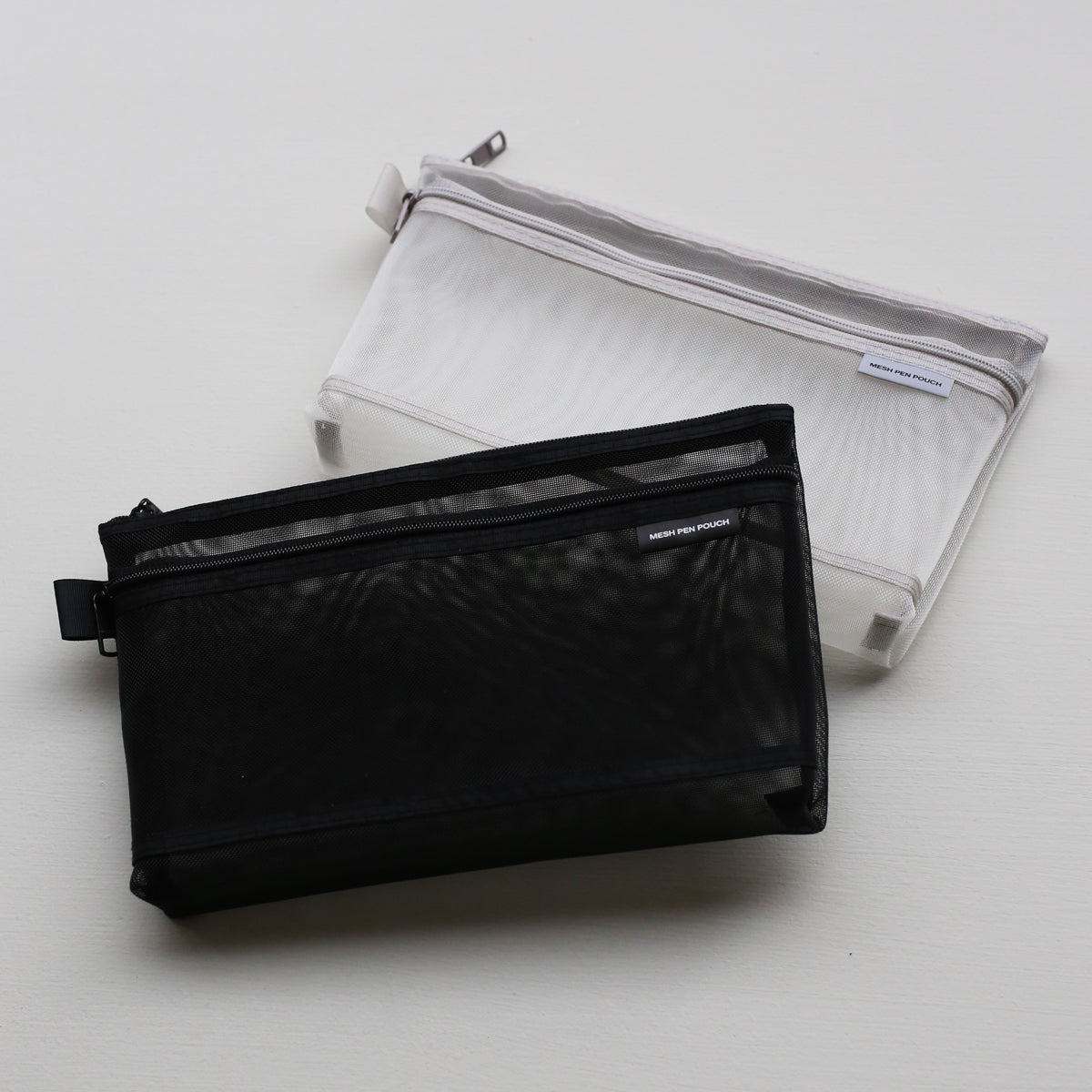 products/CLmeshpenpouch_Gray_02.jpg