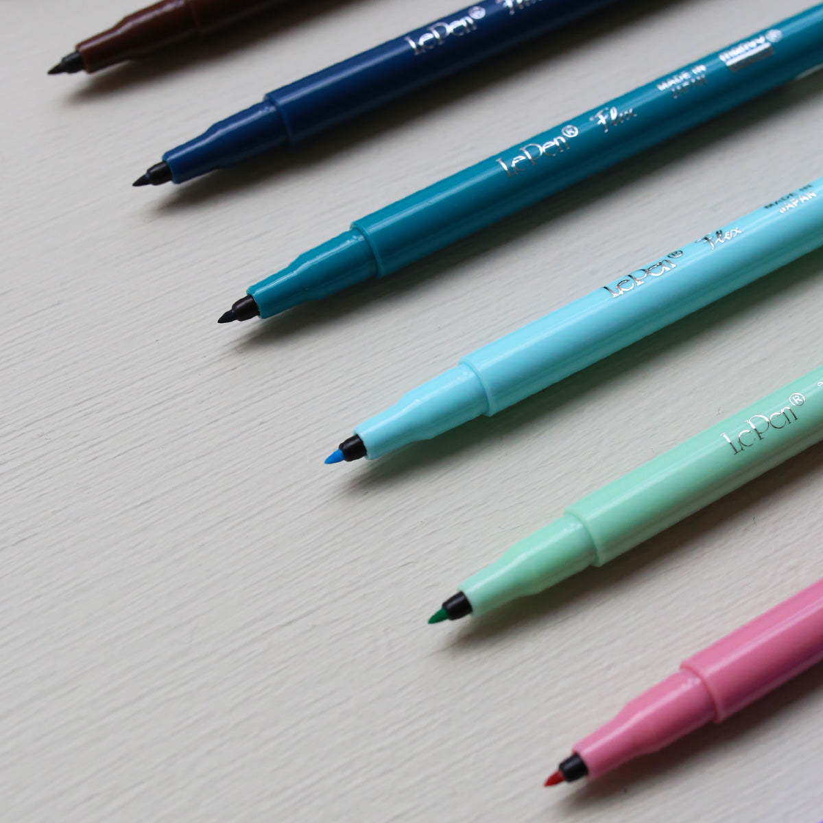 LE PEN FLEX FINELINER // DUSTY PINK