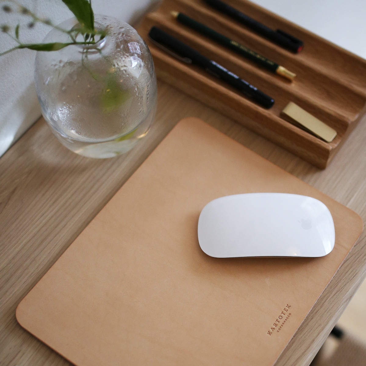 LEATHER MOUSE PAD // NATURAL