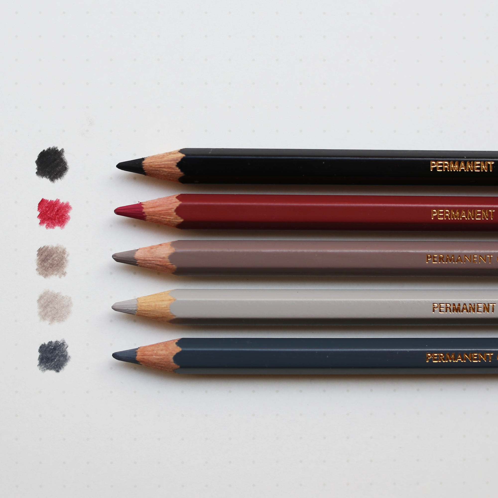 PABLO COLOURED PENCIL // GREYISH BLACK
