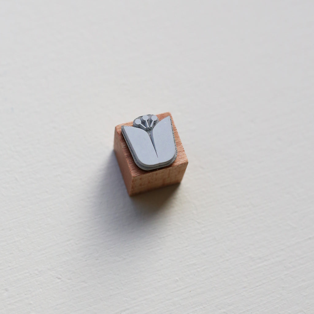 STEMPEL // BLOMST