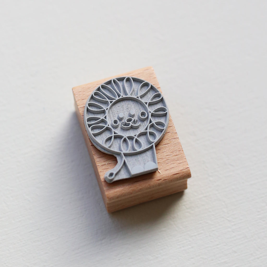 STEMPEL // LØVE