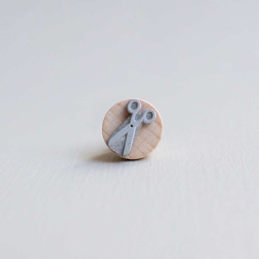 STEMPEL // SAKS